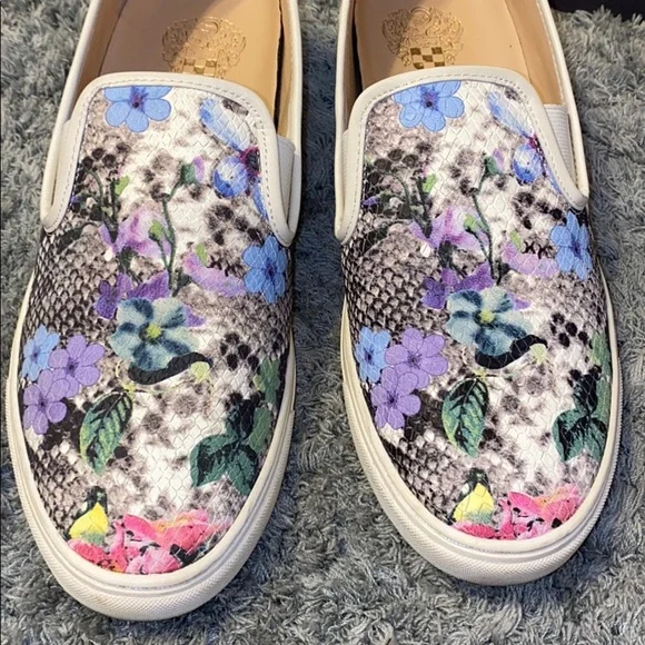 Vince Camuto Dress Sneaker - Picture 3 of 9